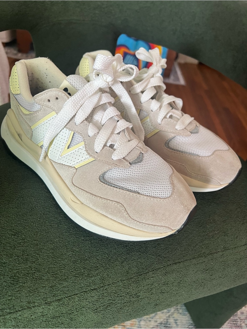 New Balance 57/40 Neutral Beige & White Women's Suede Mesh Sneaker Sz 9.5